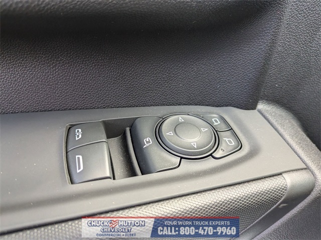 Vehicle image 26 of 34