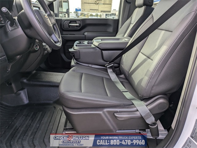Vehicle image 14 of 34