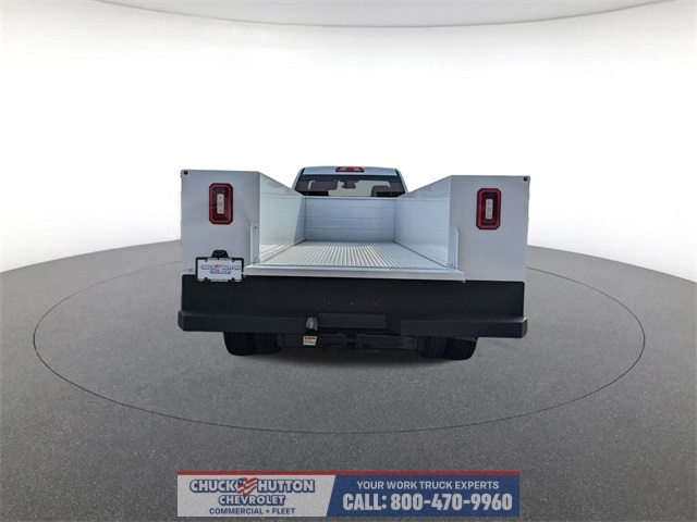 Vehicle image 8 of 34