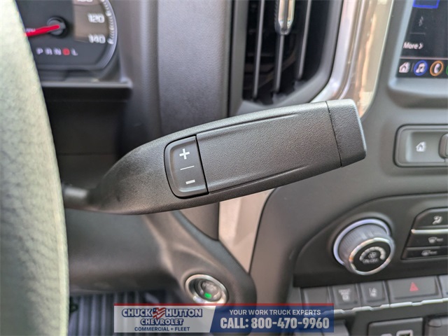Vehicle image 25 of 34