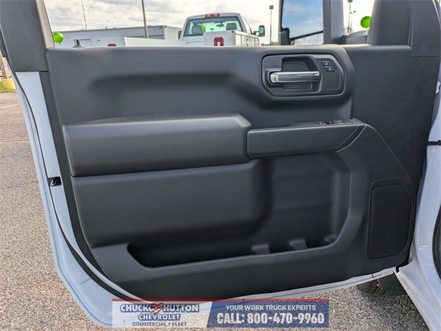 Vehicle image 20 of 34