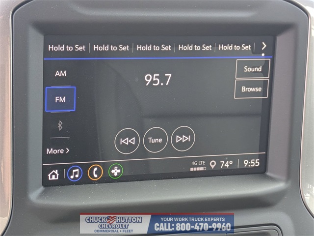 Vehicle image 18 of 34
