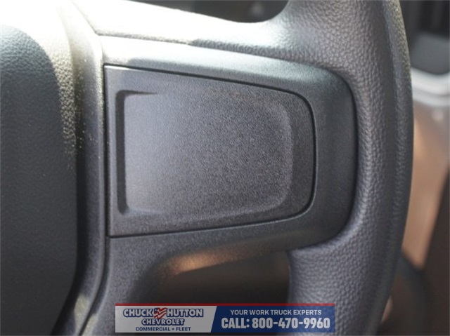 Vehicle image 32 of 34