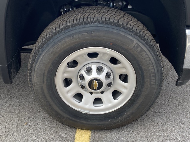Vehicle image 13 of 35