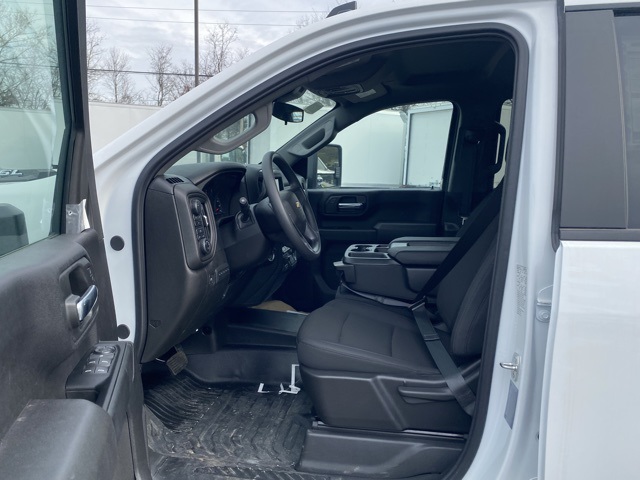 Vehicle image 17 of 35