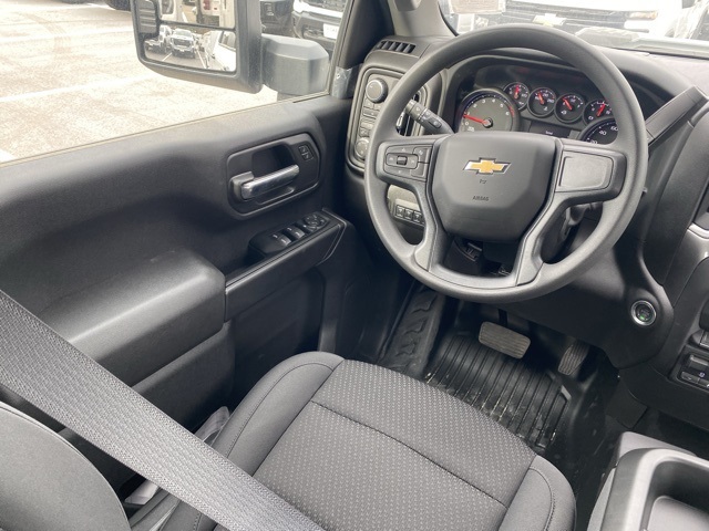 Vehicle image 31 of 35