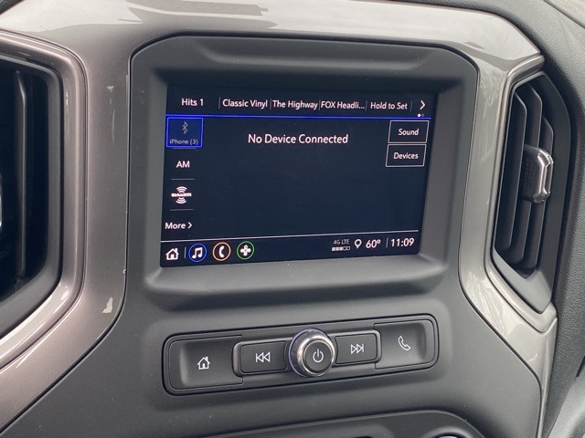 Vehicle image 21 of 35