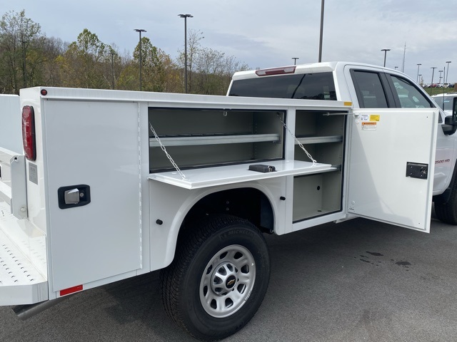Vehicle image 10 of 35