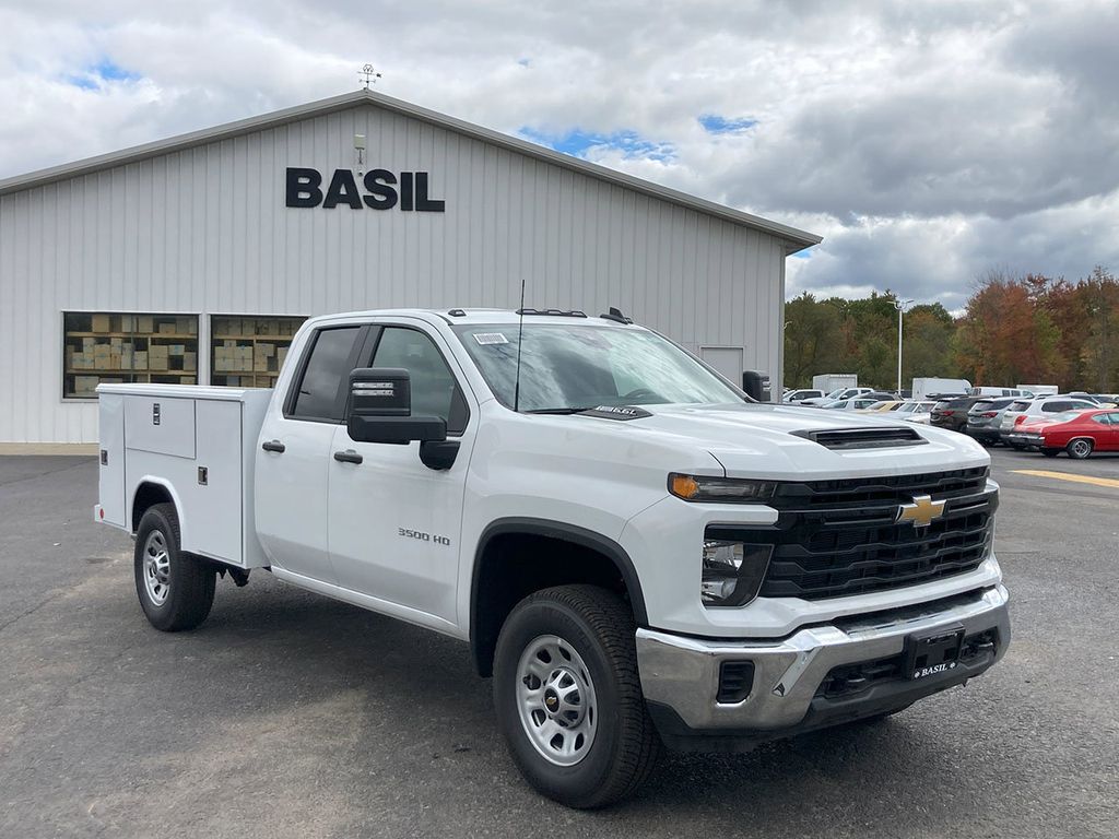 2024 Chevrolet Silverado 3500HD Work Truck Image 3 of 30