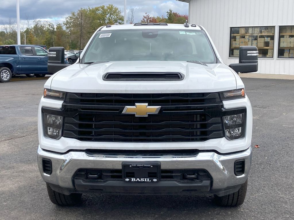 2024 Chevrolet Silverado 3500HD Work Truck Image 2 of 30