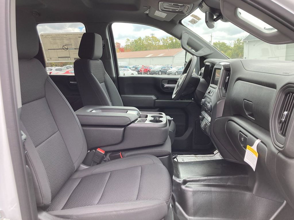 2024 Chevrolet Silverado 3500HD Work Truck Image 16 of 30