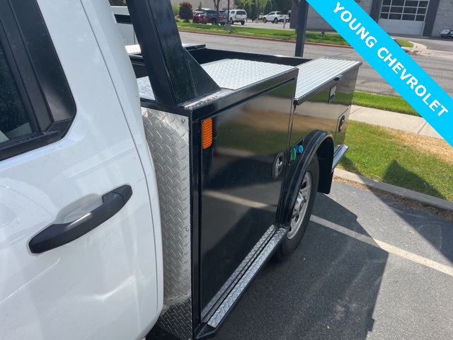 Vehicle image 8 of 11