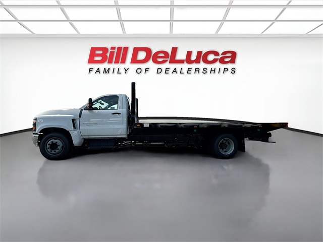 2024 Chevrolet Silverado MD Work Truck Image 7 of 25