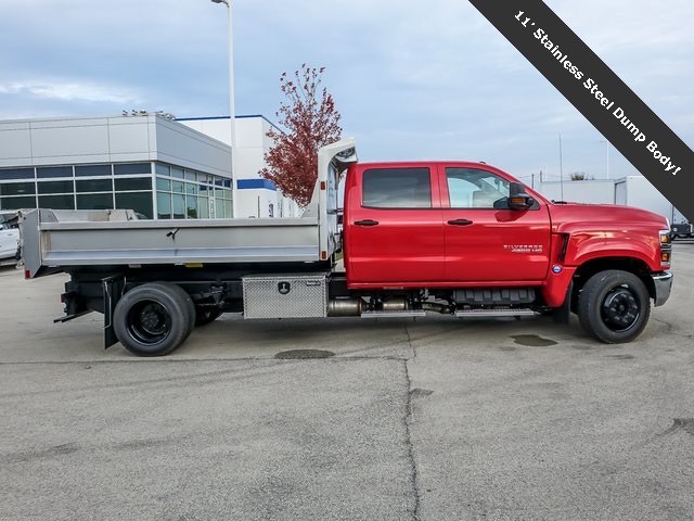 2024 Chevrolet Silverado MD Work Truck Image 4 of 28