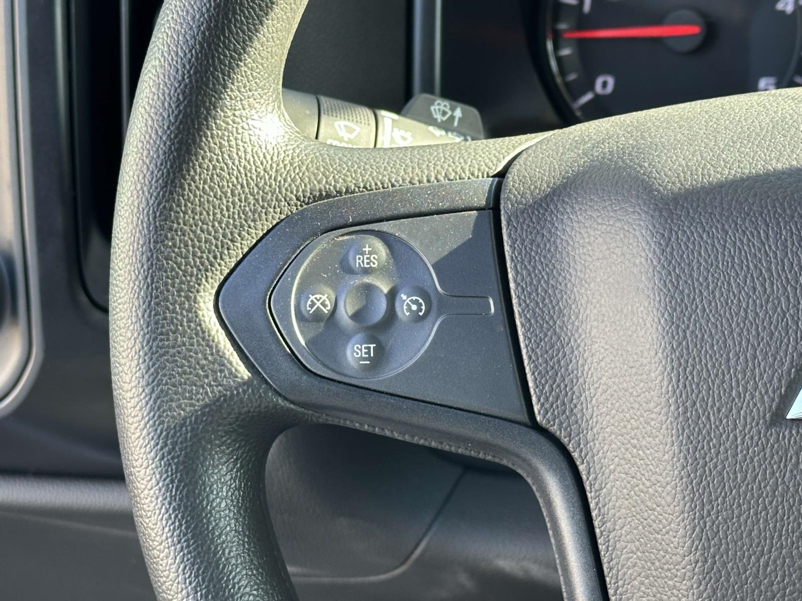 Vehicle image 16 of 21