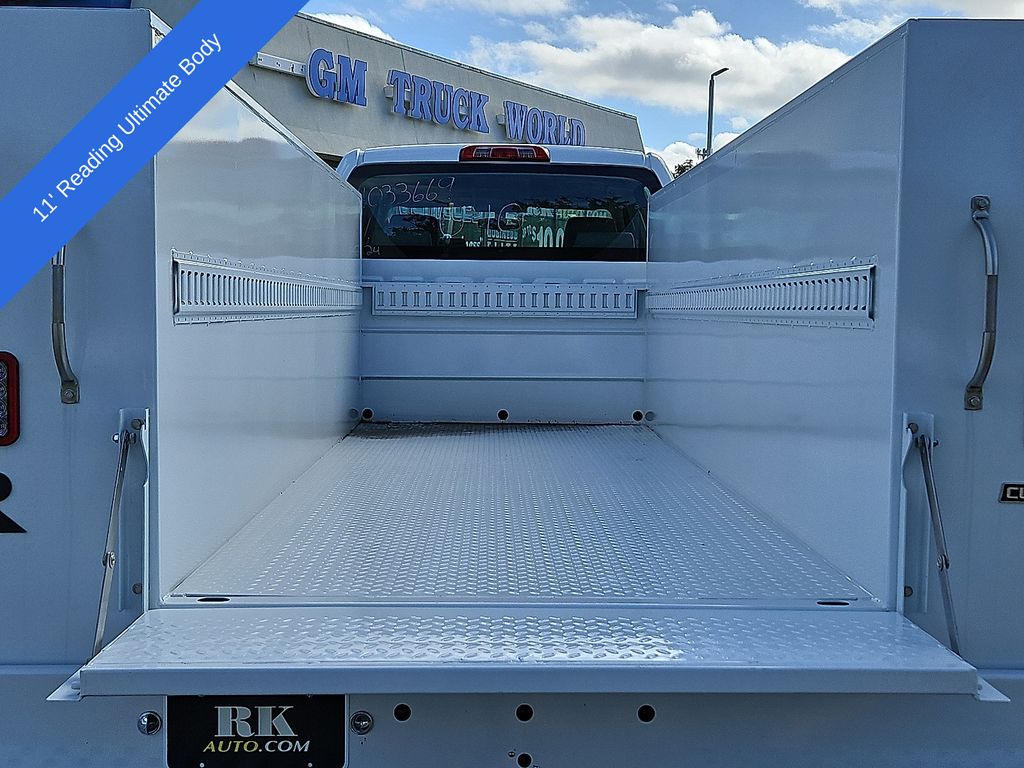 2024 Chevrolet Silverado MD Work Truck Image 4 of 19