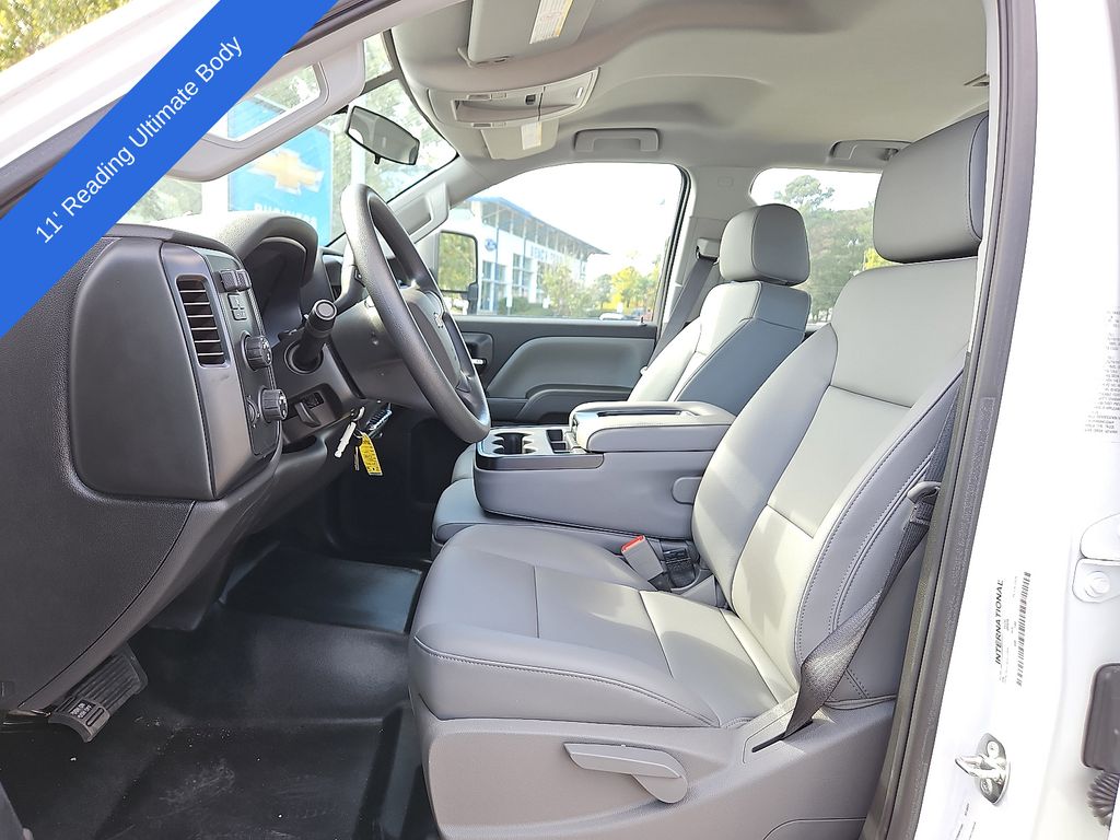 2024 Chevrolet Silverado MD Work Truck Image 5 of 19