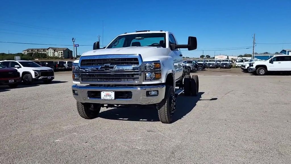 2024 Chevrolet Silverado MD Work Truck Image 1 of 21