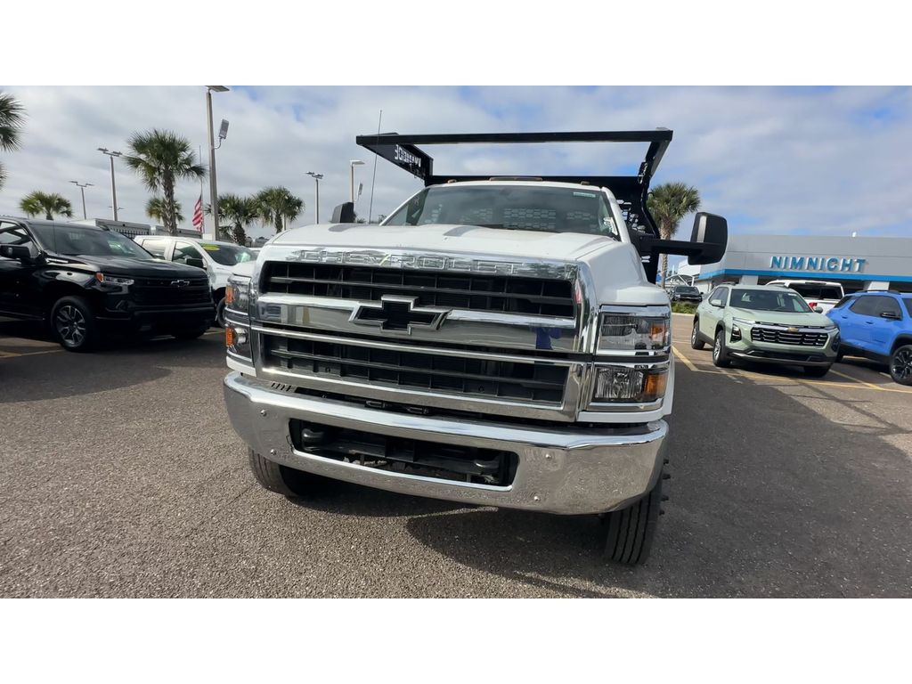 2024 Chevrolet Silverado MD Work Truck Image 1 of 21