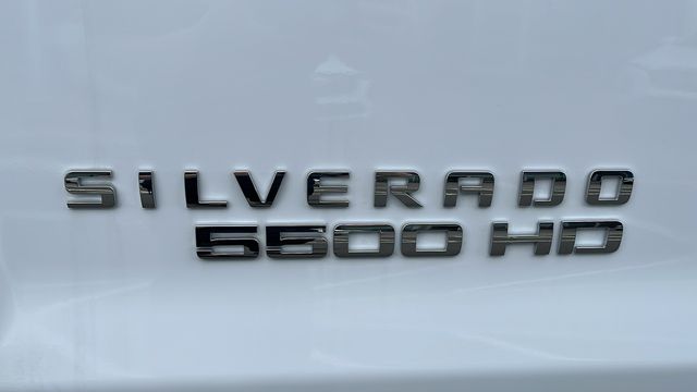 Vehicle image 13 of 59