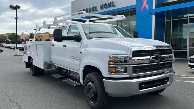 Vehicle image 3 of 59