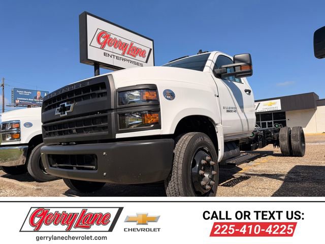 2024 Chevrolet Silverado MD LT Image 1 of 8