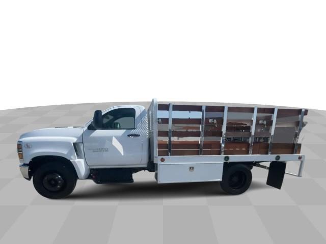 2024 Chevrolet Silverado MD Work Truck Image 3 of 30