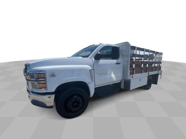 2024 Chevrolet Silverado MD Work Truck Image 2 of 30