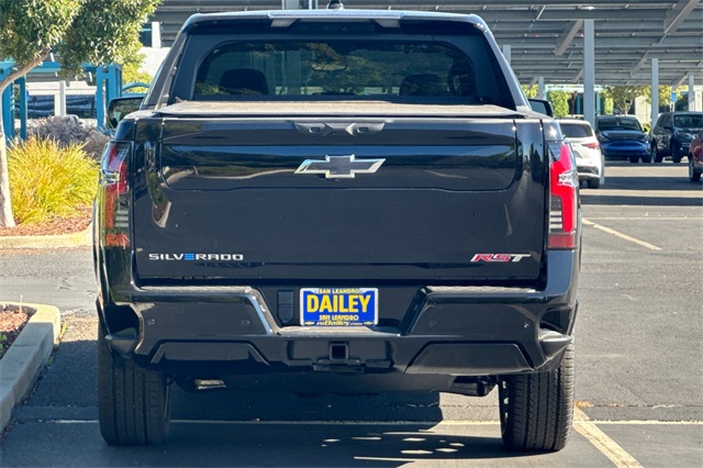 Vehicle image 6 of 23