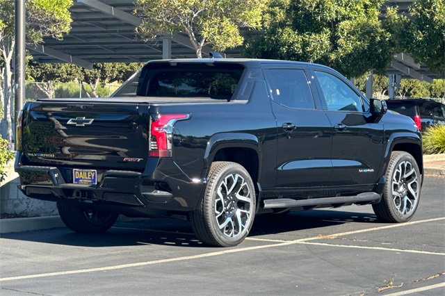 Vehicle image 5 of 23