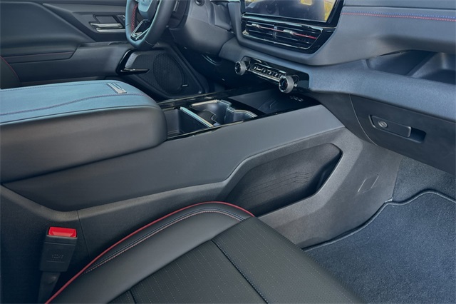 Vehicle image 12 of 23