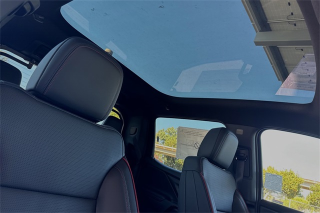 Vehicle image 14 of 23