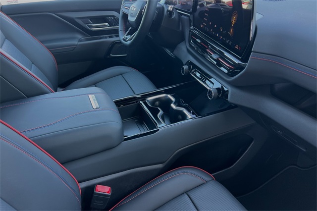 Vehicle image 12 of 21