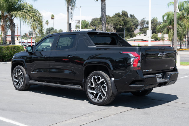 Vehicle image 7 of 42