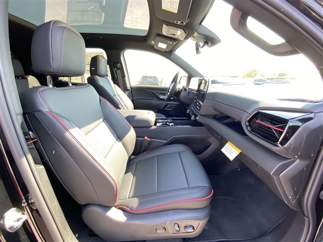 Vehicle image 34 of 51