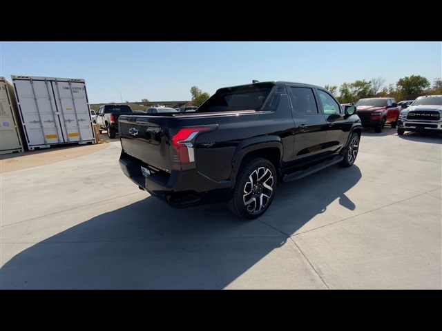 Vehicle image 8 of 51