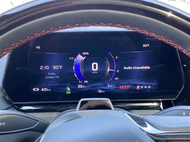 Vehicle image 17 of 51