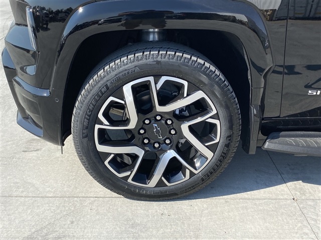 Vehicle image 39 of 51