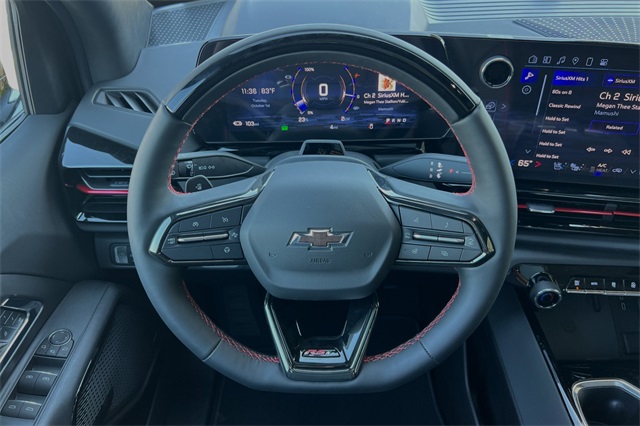 Vehicle image 11 of 21