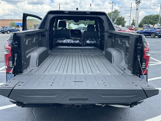 Vehicle image 11 of 34