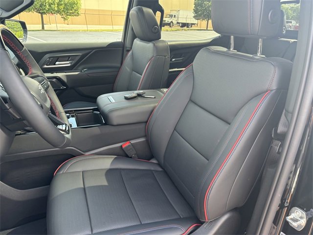 Vehicle image 16 of 34