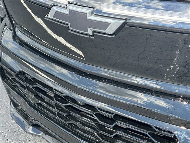 Vehicle image 4 of 34