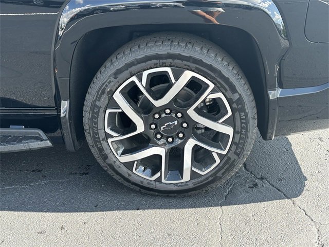 Vehicle image 15 of 34