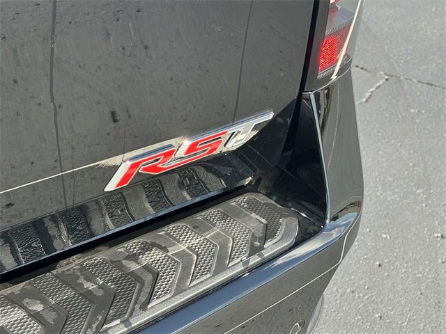 Vehicle image 14 of 34