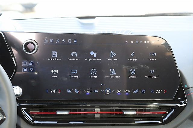 2024 Chevrolet Silverado EV RST Image 17 of 22