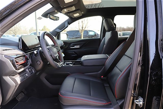 2024 Chevrolet Silverado EV RST Image 10 of 22