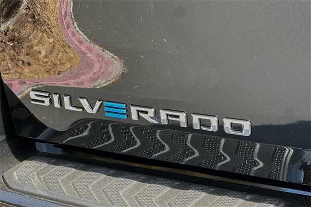 Vehicle image 22 of 23