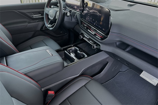 Vehicle image 12 of 23