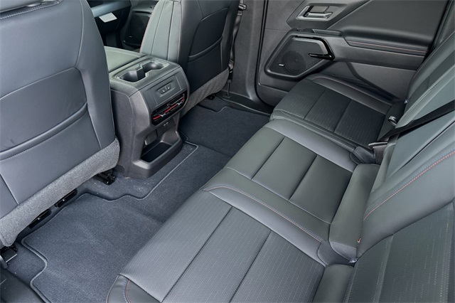 Vehicle image 9 of 23
