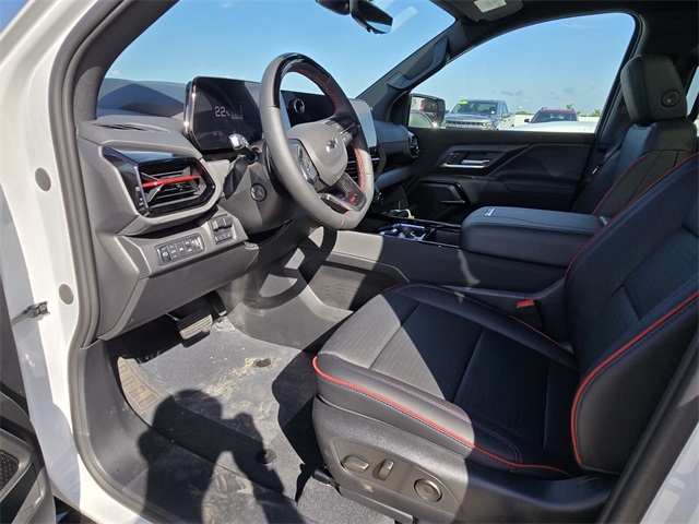 Vehicle image 10 of 22
